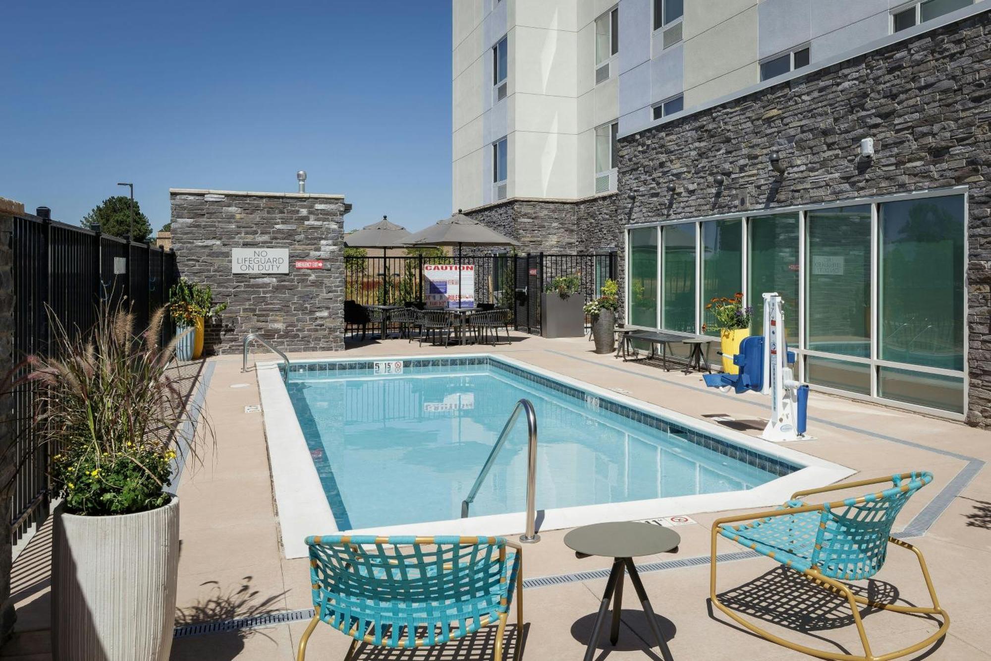 Towneplace Suites By Marriott Denver North Thornton Eksteriør billede